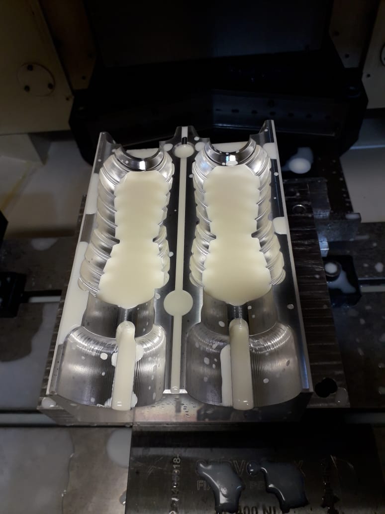 Cavidade de sopro (em máquina)